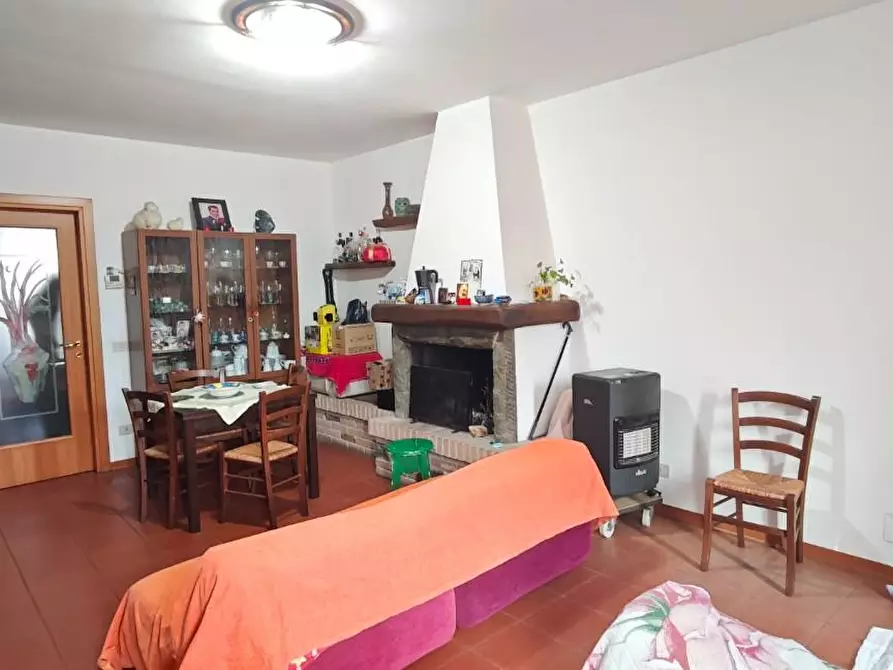 Immagine 1 di Villetta a schiera in vendita  a Ponsacco