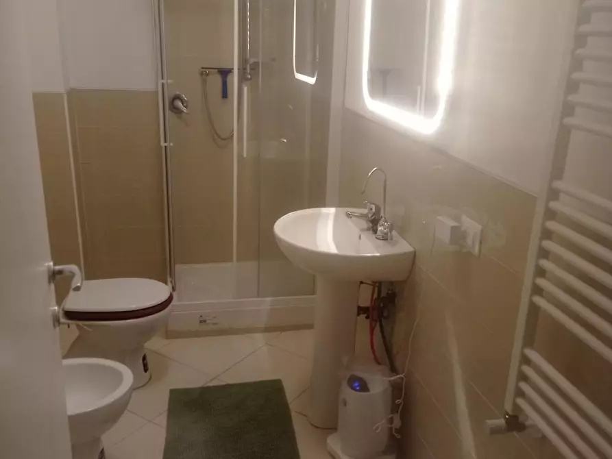 Immagine 15 di Appartamento in vendita  a Rosignano Marittimo