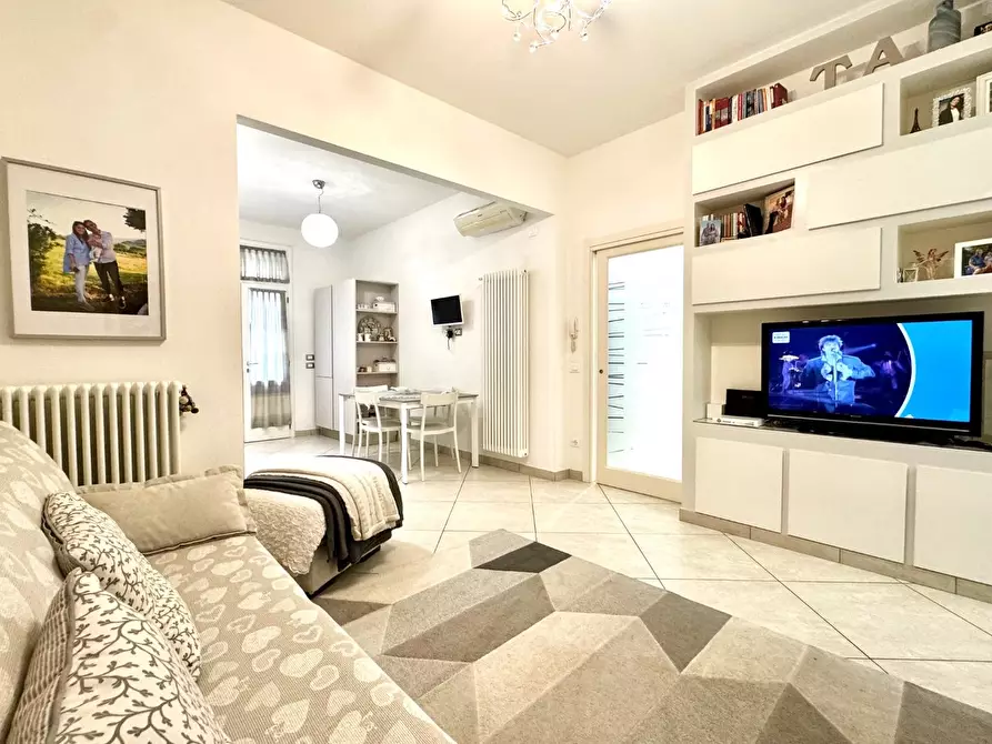 Immagine 12 di Appartamento in vendita  a Empoli