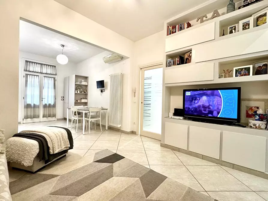 Immagine 13 di Appartamento in vendita  a Empoli