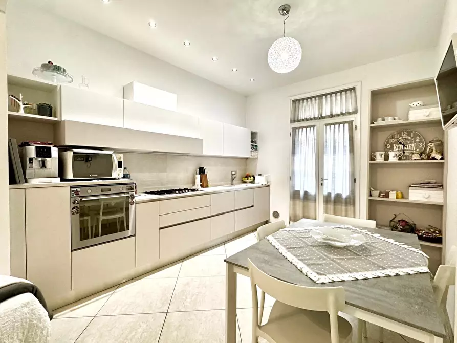 Immagine 20 di Appartamento in vendita  a Empoli