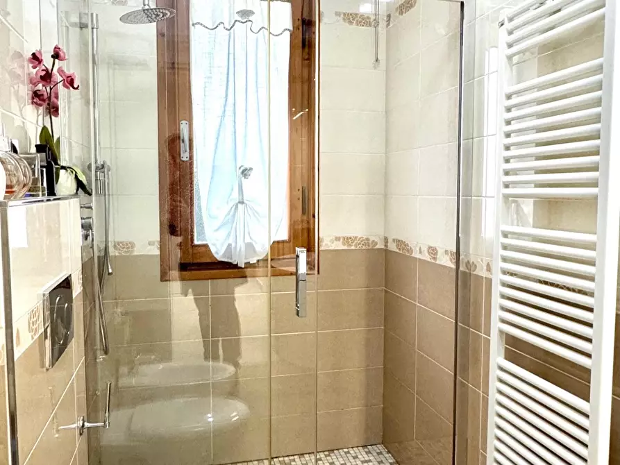 Immagine 37 di Appartamento in vendita  a Empoli