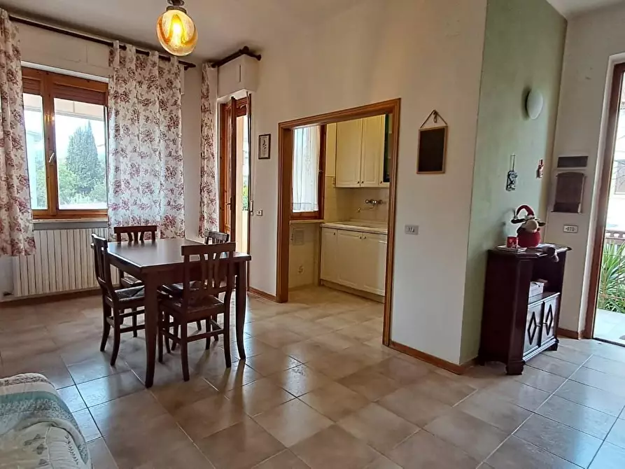 Immagine 5 di Appartamento in vendita  a Rosignano Marittimo