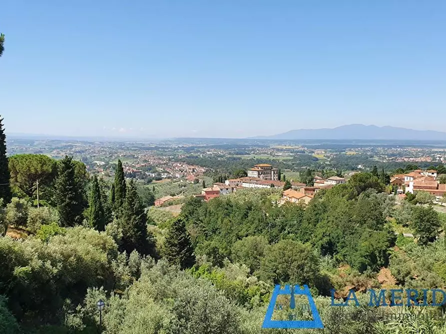 Immagine 3 di Casa colonica in vendita  a Lamporecchio