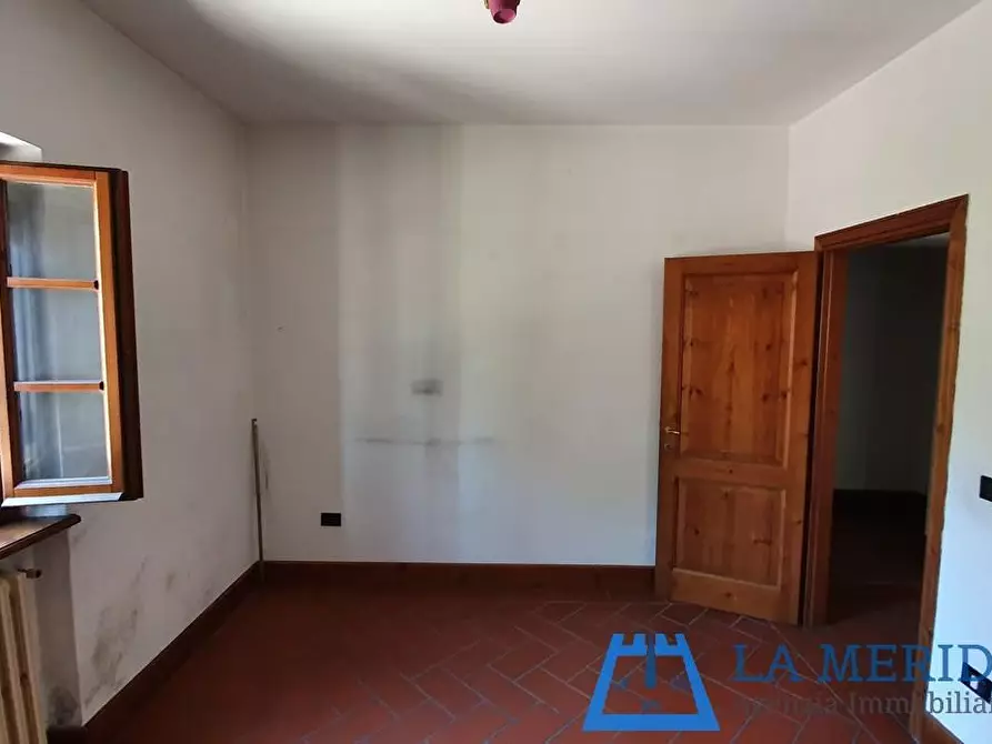 Immagine 36 di Casa colonica in vendita  a Lamporecchio