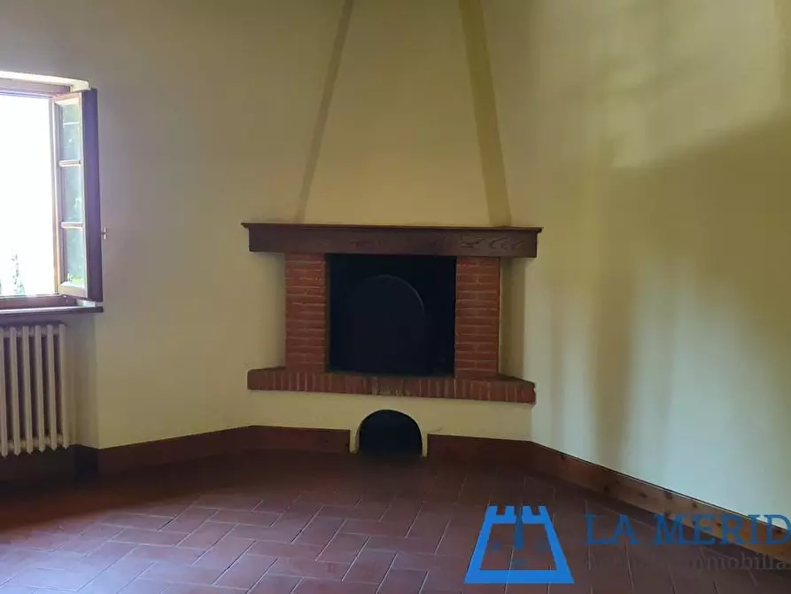 Immagine 18 di Casa colonica in vendita  a Lamporecchio