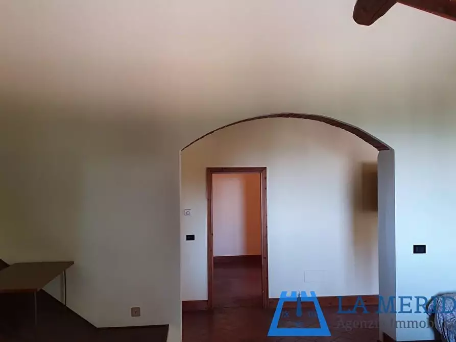 Immagine 21 di Casa colonica in vendita  a Lamporecchio