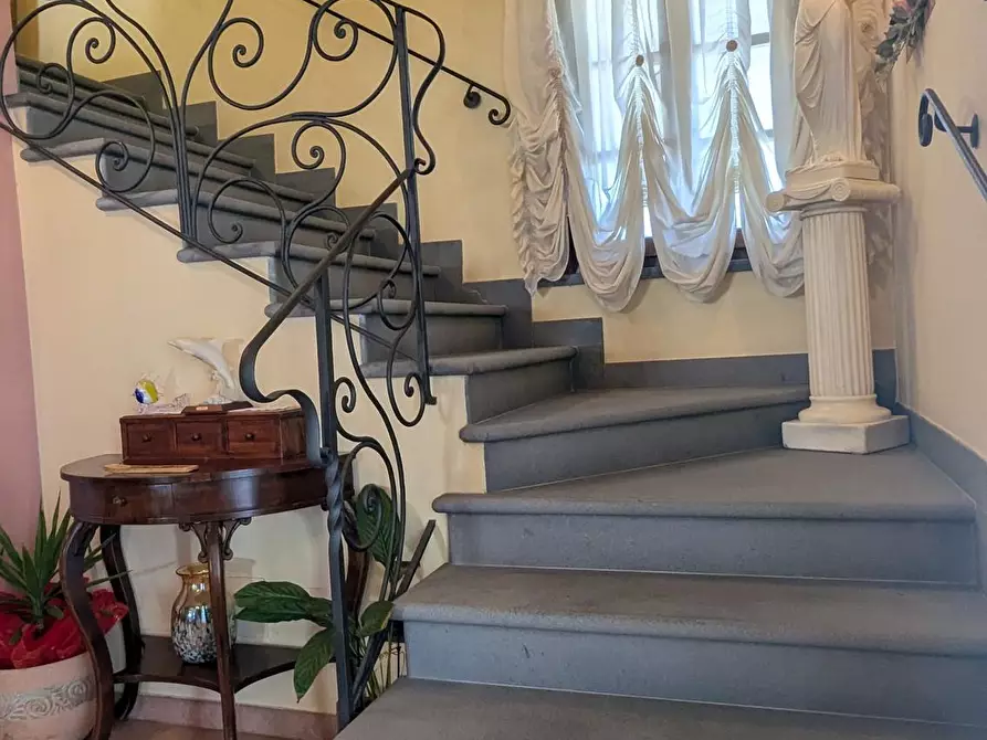 Immagine 14 di Villa in vendita  a Cerreto Guidi