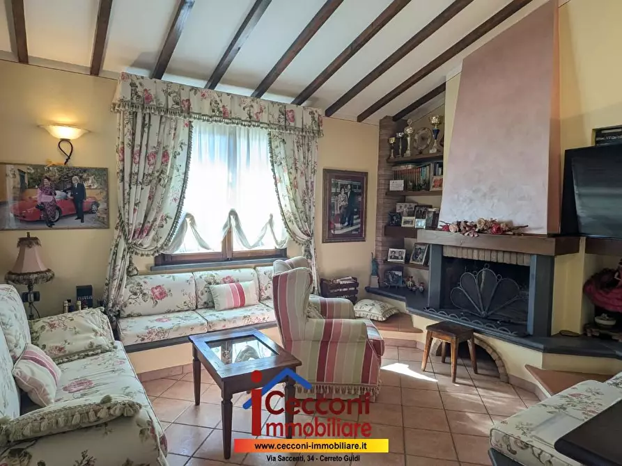 Immagine 4 di Villa in vendita  a Cerreto Guidi