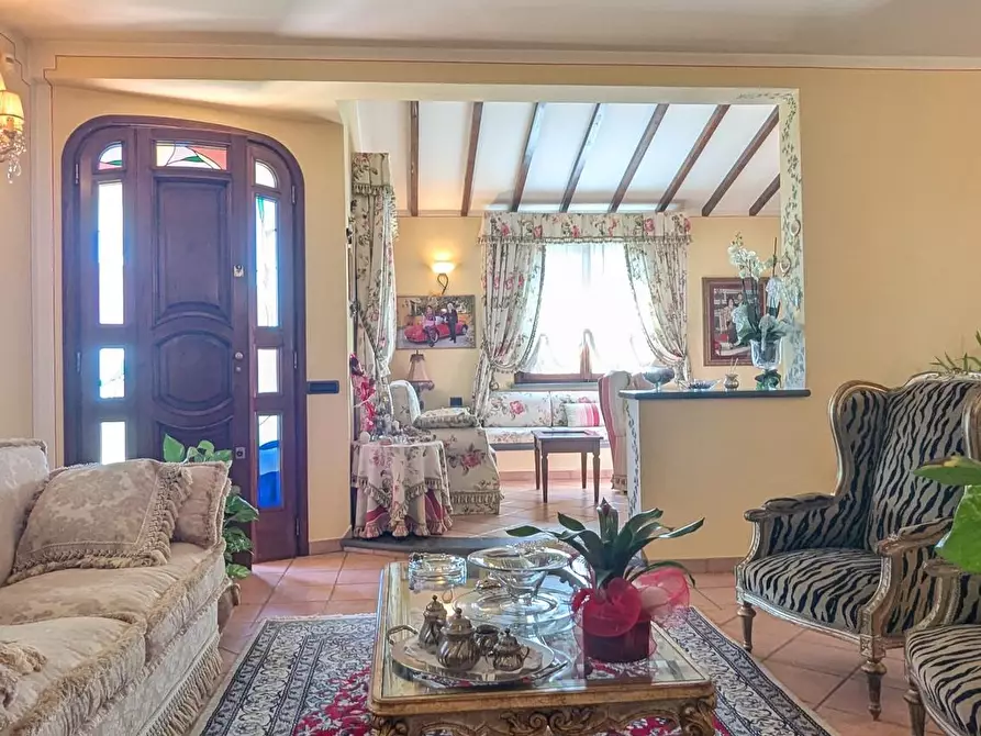 Immagine 12 di Villa in vendita  a Cerreto Guidi