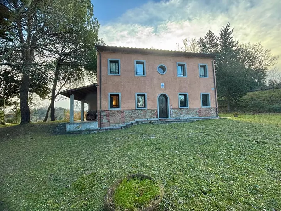 Immagine 8 di Villa in vendita  a Palaia