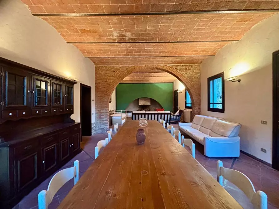 Immagine 10 di Villa in vendita  a Palaia