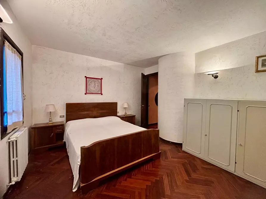 Immagine 26 di Villa in vendita  a Palaia