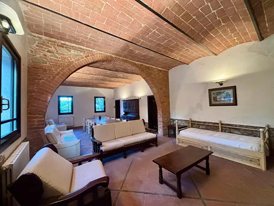 Immagine 16 di Villa in vendita  a Palaia