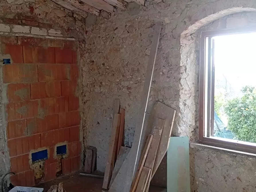 Immagine 10 di Casa semindipendente in vendita  a Carrara