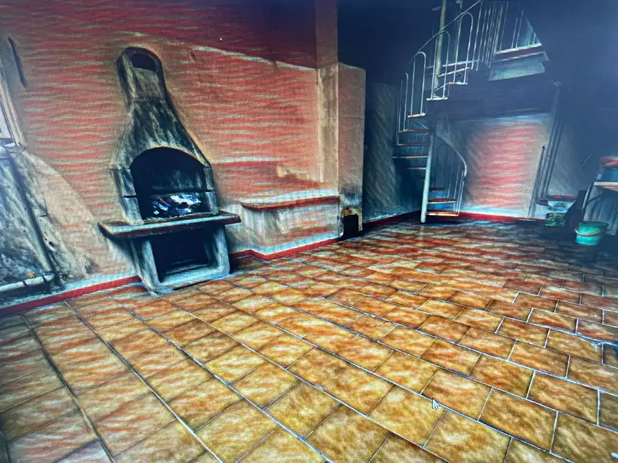 Immagine 1 di Appartamento in vendita  a Carrara