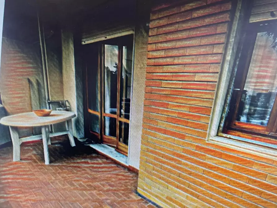 Immagine 2 di Appartamento in vendita  a Carrara