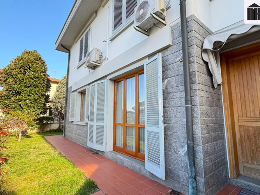 Immagine 2 di Porzione di casa in vendita  a Santa Croce Sull'arno