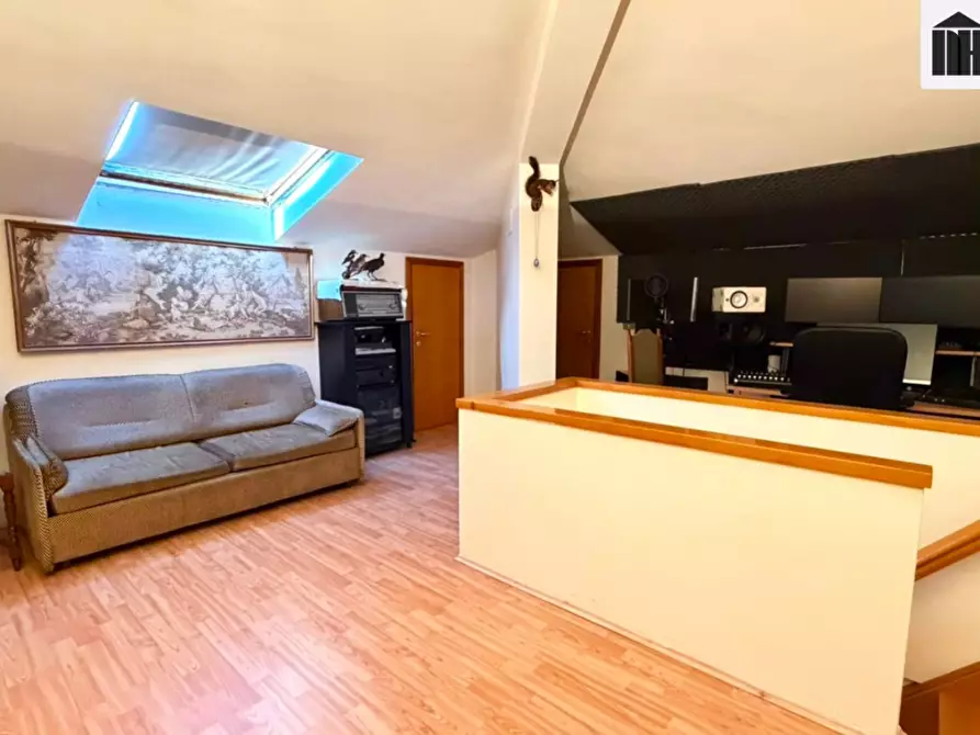 Immagine 27 di Porzione di casa in vendita  a Santa Croce Sull'arno