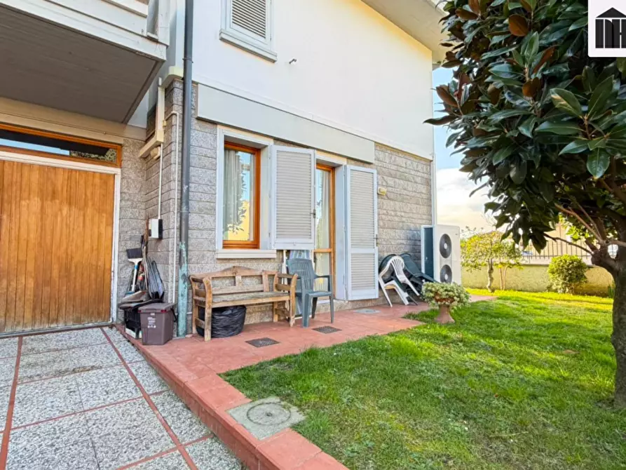 Immagine 29 di Porzione di casa in vendita  a Santa Croce Sull'arno