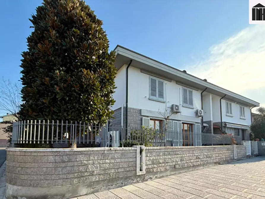 Immagine 1 di Porzione di casa in vendita  a Santa Croce Sull'arno