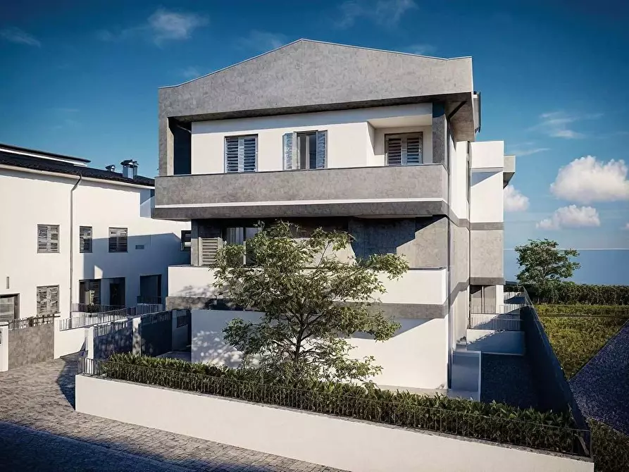 Immagine 2 di Villetta a schiera in vendita  a Signa