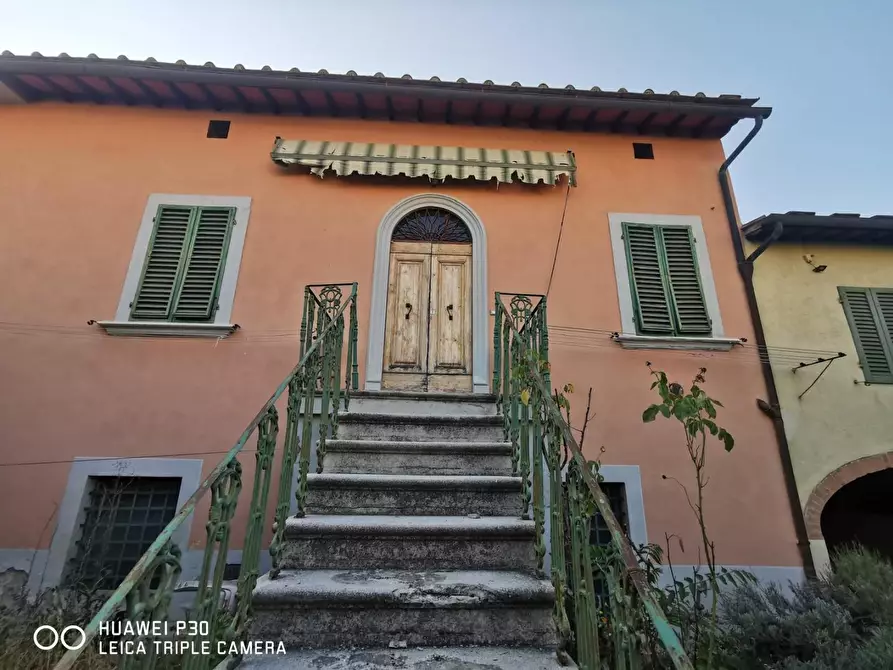 Immagine 2 di Appartamento in vendita  a Colle Di Val D'elsa