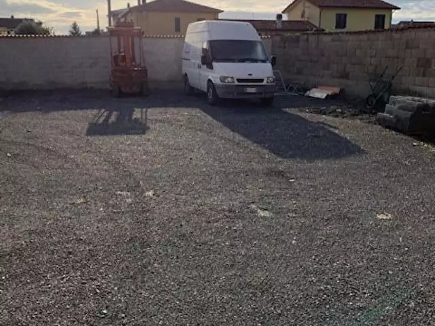 Immagine 4 di Attività artigianale in vendita  a Ortonovo