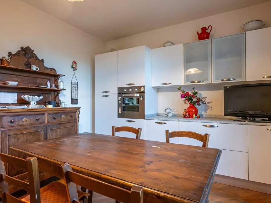 Immagine 43 di Casa bifamiliare in vendita  a Pontedera