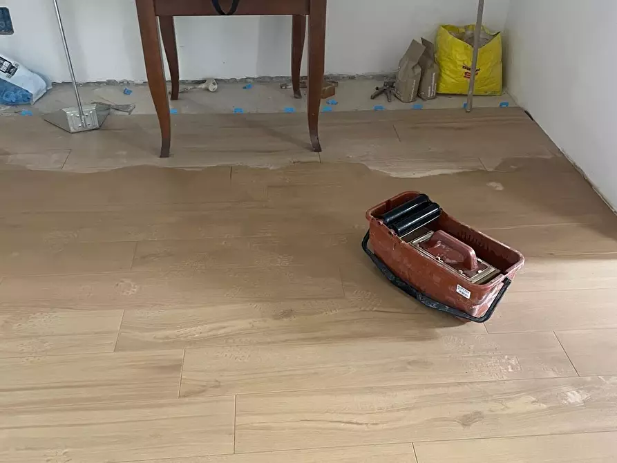 Immagine 4 di Appartamento in vendita  a Massa