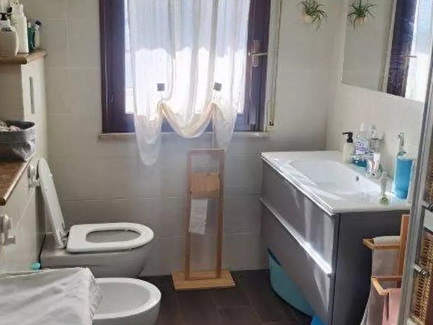 Immagine 12 di Appartamento in vendita  a Cascina