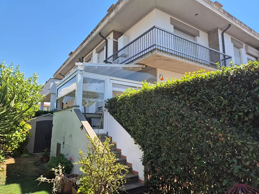 Immagine 1 di Appartamento in vendita  a Campiglia Marittima