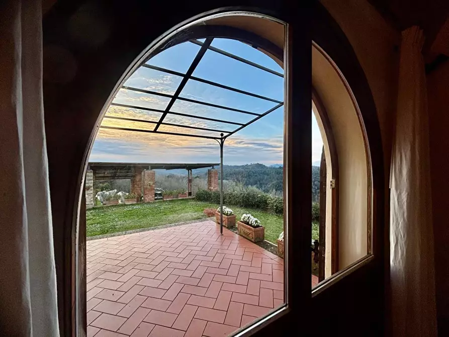 Immagine 28 di Casa colonica in vendita  a Palaia
