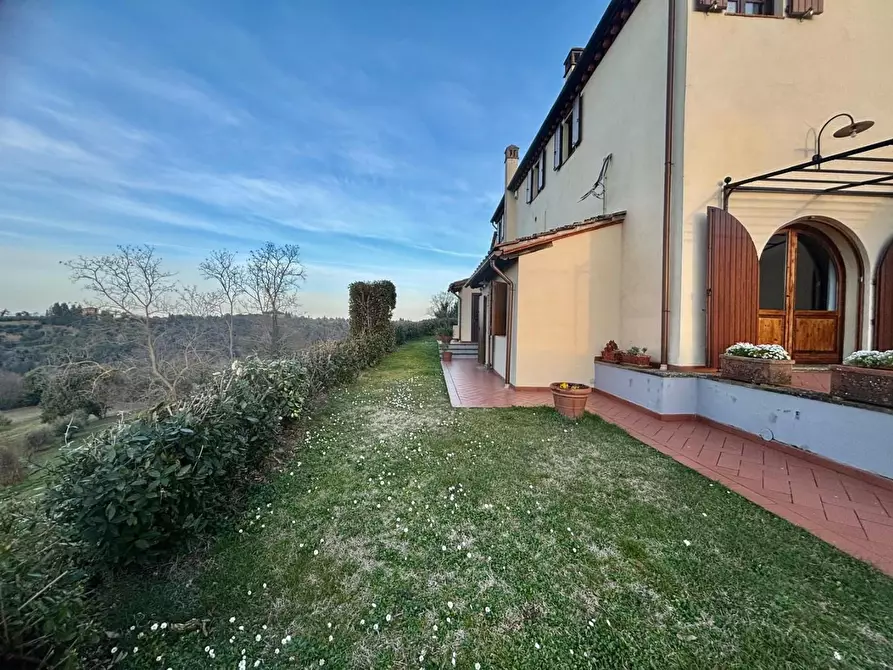 Immagine 4 di Casa colonica in vendita  a Palaia