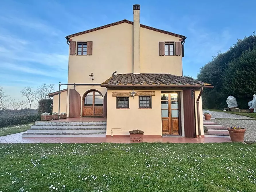 Immagine 7 di Casa colonica in vendita  a Palaia