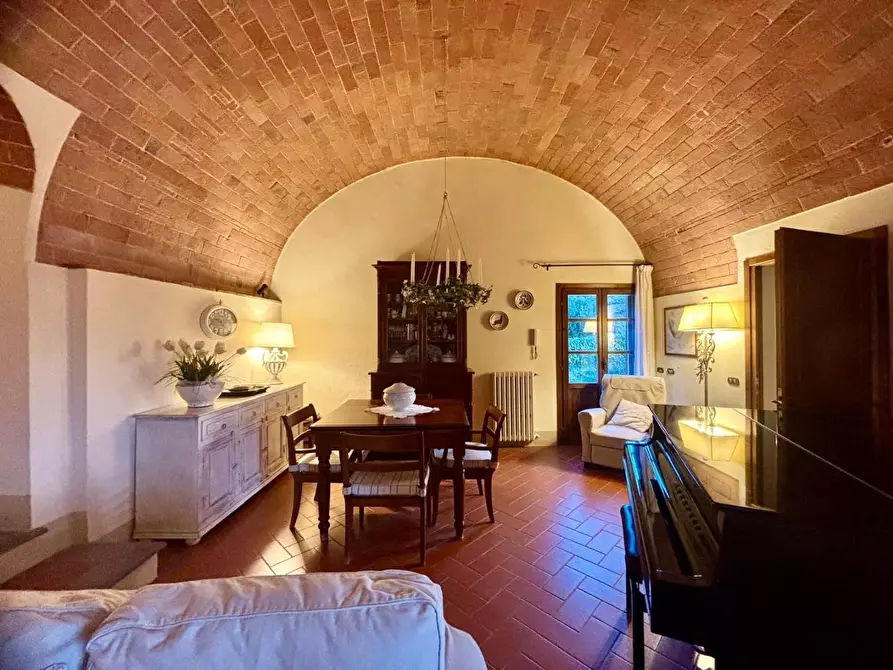 Immagine 23 di Casa colonica in vendita  a Palaia