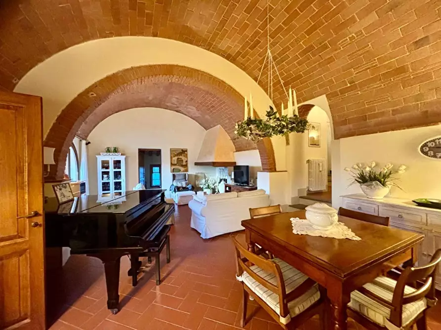 Immagine 20 di Casa colonica in vendita  a Palaia