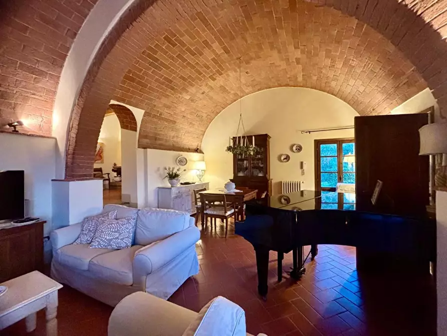 Immagine 27 di Casa colonica in vendita  a Palaia