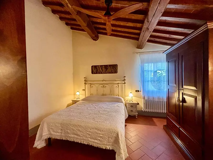 Immagine 58 di Casa colonica in vendita  a Palaia