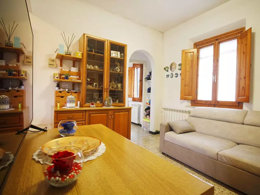 Immagine 2 di Appartamento in vendita  a Capraia E Limite