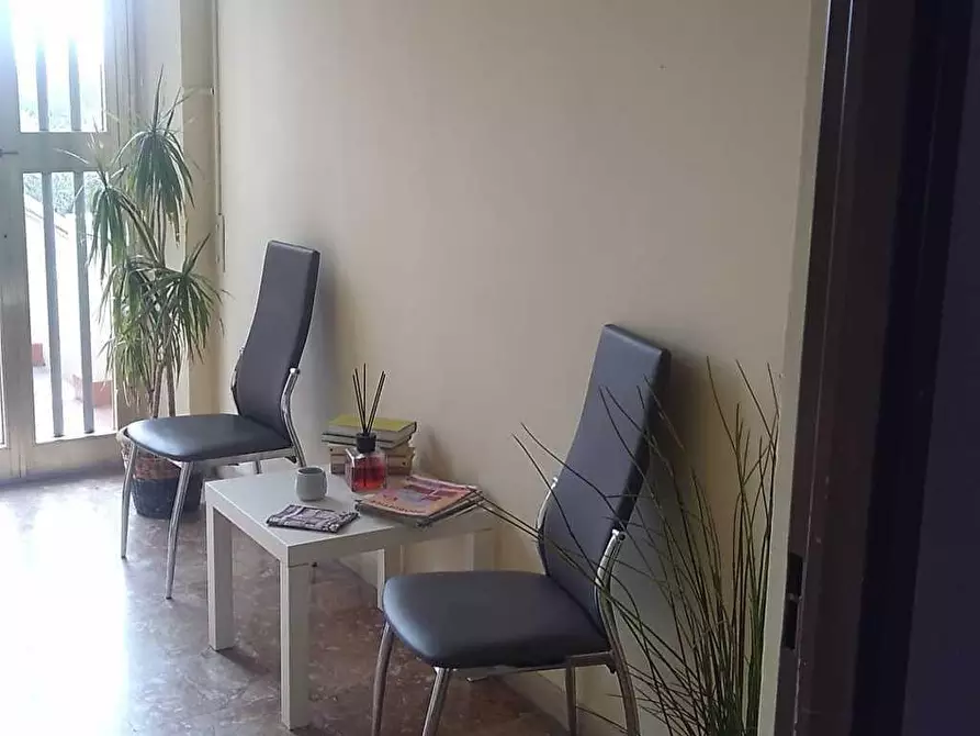Immagine 2 di Ufficio in affitto  a San Giuliano Terme
