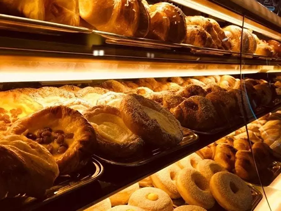 Immagine 20 di Bar / Ristorante in vendita  a Campi Bisenzio