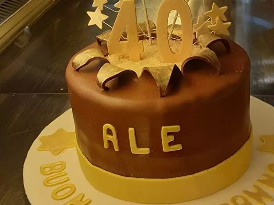 Immagine 14 di Bar / Ristorante in vendita  a Campi Bisenzio