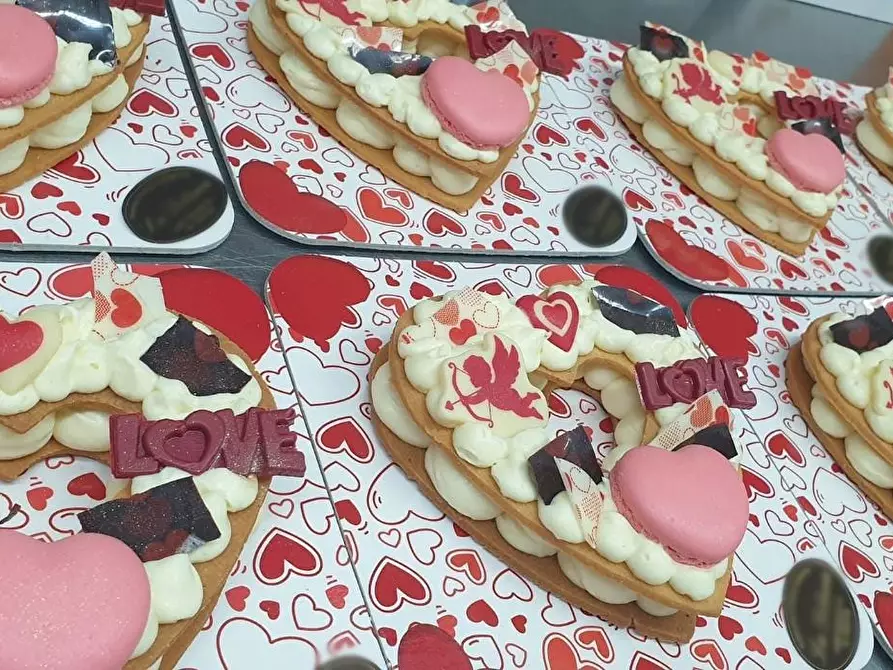 Immagine 4 di Bar / Ristorante in vendita  a Campi Bisenzio