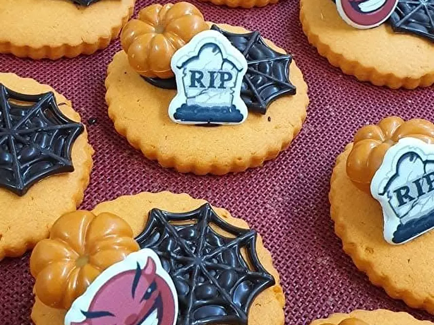 Immagine 15 di Bar / Ristorante in vendita  a Campi Bisenzio