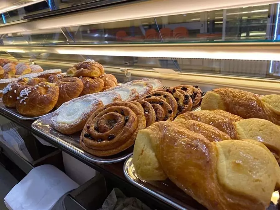 Immagine 12 di Bar / Ristorante in vendita  a Campi Bisenzio