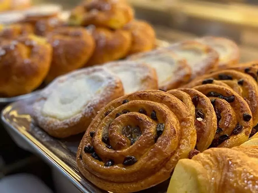 Immagine 11 di Bar / Ristorante in vendita  a Campi Bisenzio