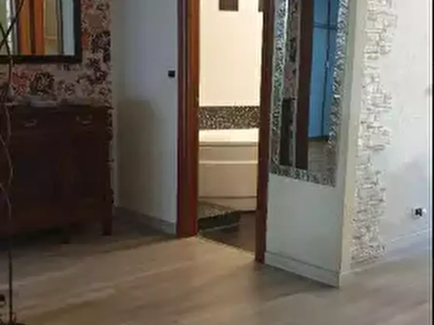 Immagine 4 di Appartamento in vendita  a Torino