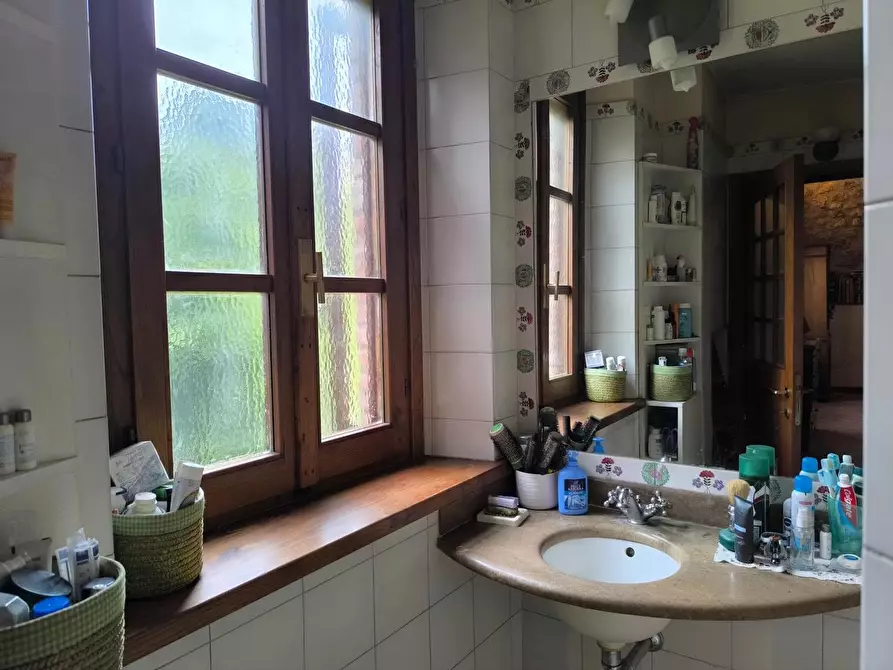 Immagine 39 di Casa colonica in vendita  a Monteriggioni
