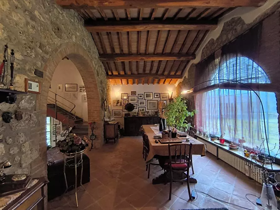 Immagine 68 di Casa colonica in vendita  a Monteriggioni